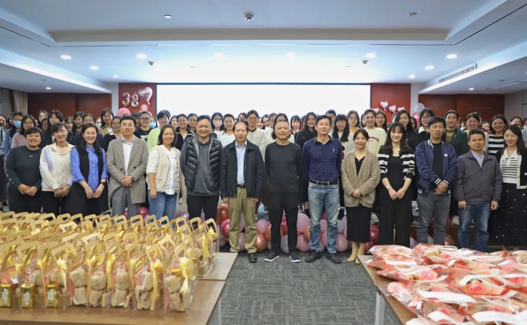 中信恒泰集團(tuán)開(kāi)展“品味生活 感受幸?！比藡D女節(jié)主題活動(dòng)
